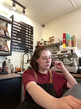 cinnabon  online show from 22, 4, 2026