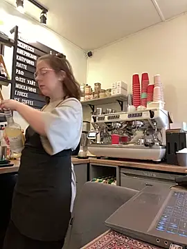 cinnabon  online show from 28, 4, 2026