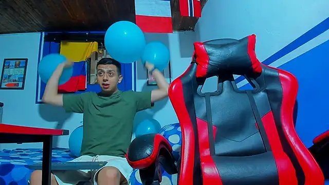 maxowens oficial online show from 8, 3, 2026