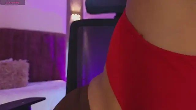 Emy leon online show from 10, 2, 2026