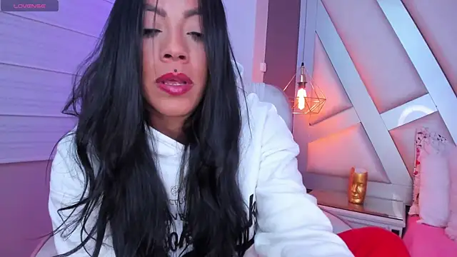 Snapshot of Amber_villalobos_ chatting on 25, 9, 2025 Amber villalobos online show from 25, 9, 2025