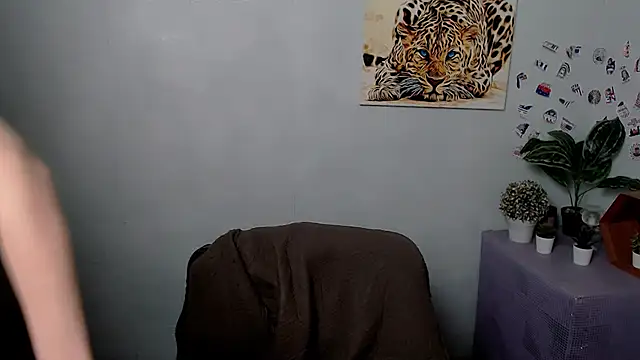 GloriaSi  online show from 1, 2, 2026