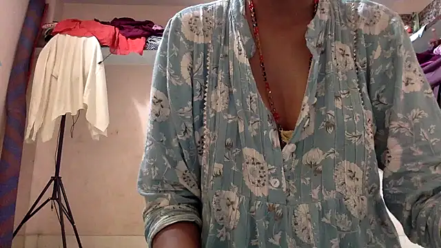 Shalu79 online show from 4, 7, 2026