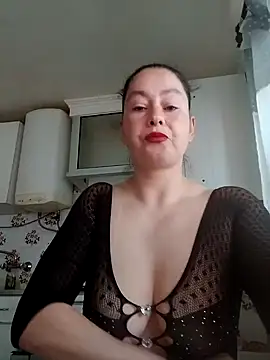 RamyLove36 online show from 4, 3, 2025