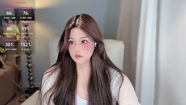 Strawberrybabyy1 online show from 4, 12, 2024