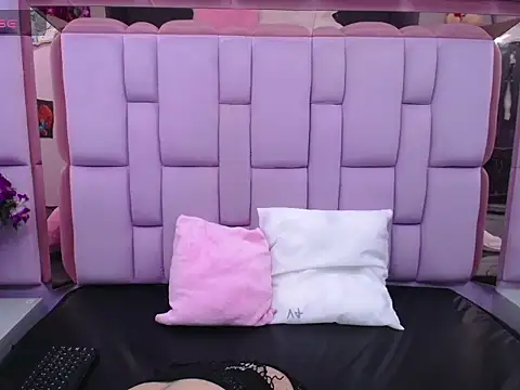 CataleyaLars20 online show from 23, 4, 2026