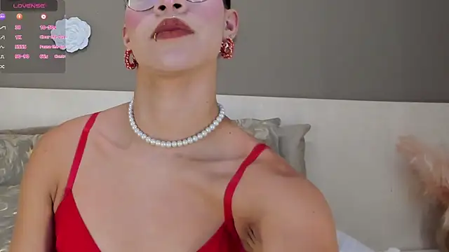 KimHiltton online show from 14, 2, 2025