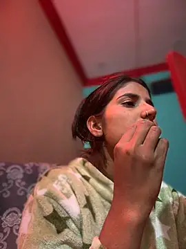 Snapshot of DiyAsingHh chatting on 8, 2, 2025 DiyAsingHh online show from 8, 2, 2025