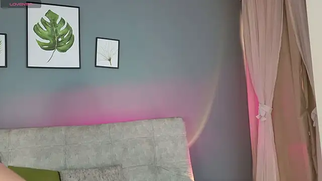 miaa lux online show from 18, 4, 2026