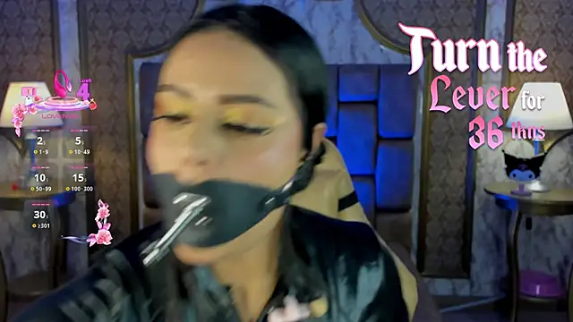 SoffiQueen online show from 13, 9, 2025