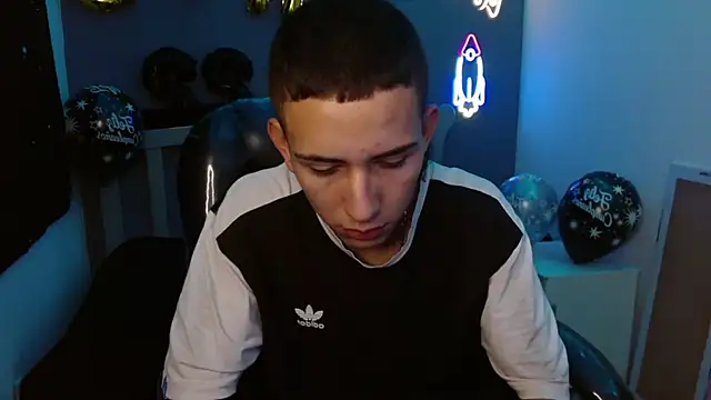 JackSwan18 online show from 4, 1, 2025