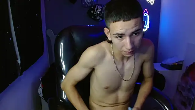 JackSwan18 online show from 7, 1, 2025