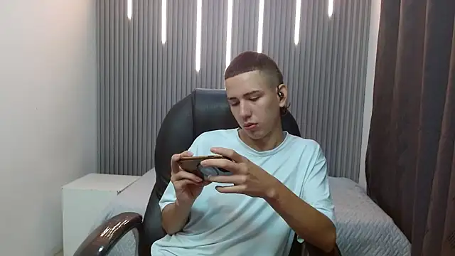 JackSwan18 online show from 12, 3, 2026