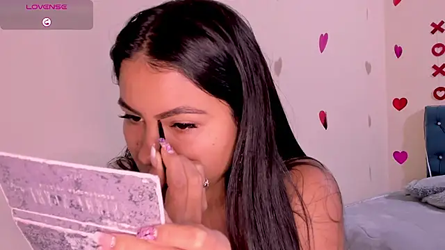 Snapshot of linda_alana chatting on 4, 3, 2025 linda alana online show from 4, 3, 2025