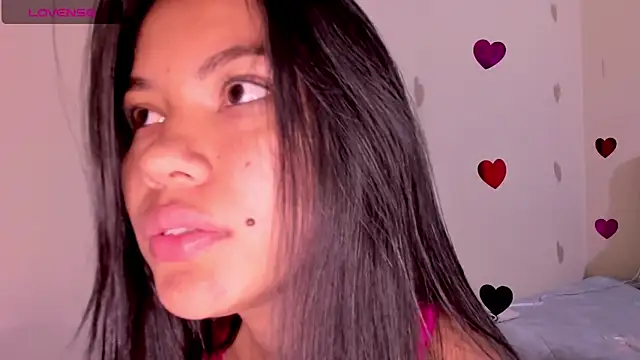 Snapshot of linda_alana chatting on 7, 3, 2025 linda alana online show from 7, 3, 2025