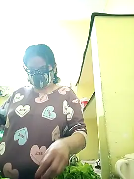 heenage online show from 9, 11, 2025