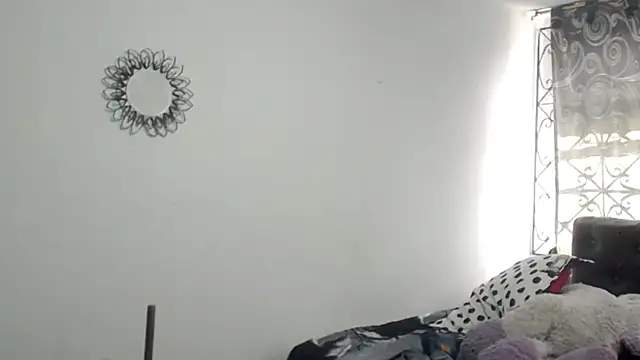 Snapshot of shopyymessyy chatting on 23, 1, 2025 shopyymessyy online show from 23, 1, 2025