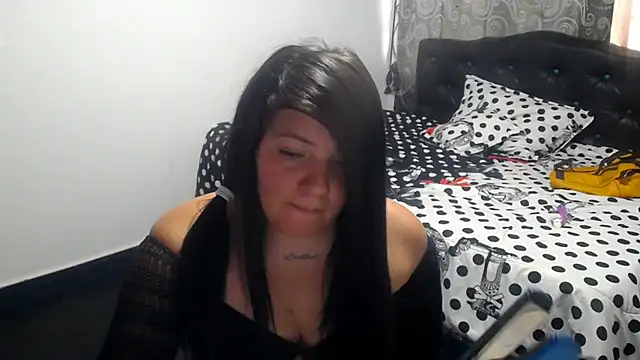 Snapshot of shopyymessyy chatting on 5, 2, 2025 shopyymessyy online show from 5, 2, 2025