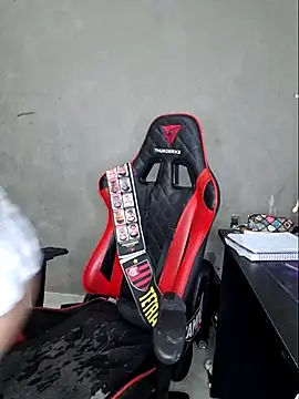 luuhcat09 online show from 15, 4, 2026