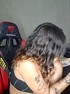 luuhcat09 online show from 24, 4, 2026