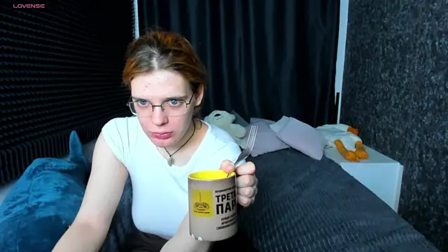 KIKI Krash online show from 27, 1, 2025