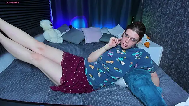 KIKI Krash online show from 11, 2, 2025