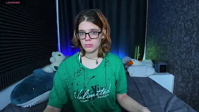 KIKI Krash online show from 13, 3, 2025