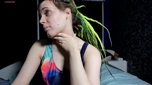 KIKI Krash online show from 7, 1, 2026