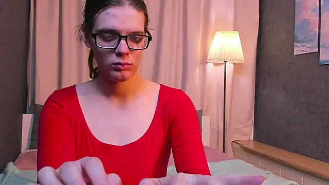 KIKI Krash online show from 26, 4, 2026