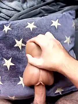 Snapshot of mattarm3122 chatting on 12, 9, 2025 mattarm3122 online show from 12, 9, 2025