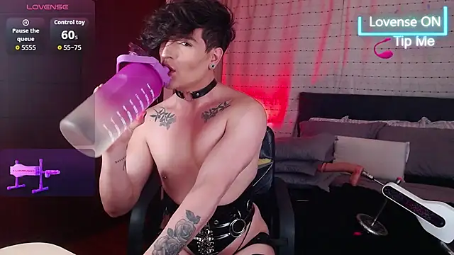 Hornymoan online show from 24, 6, 2026