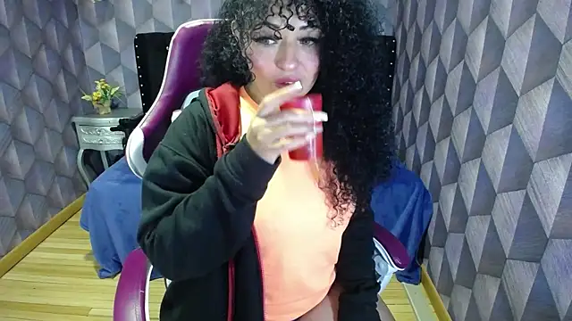 Snapshot of Sofiacowperx chatting on 13, 2, 2025 Sofiacowperx online show from 13, 2, 2025