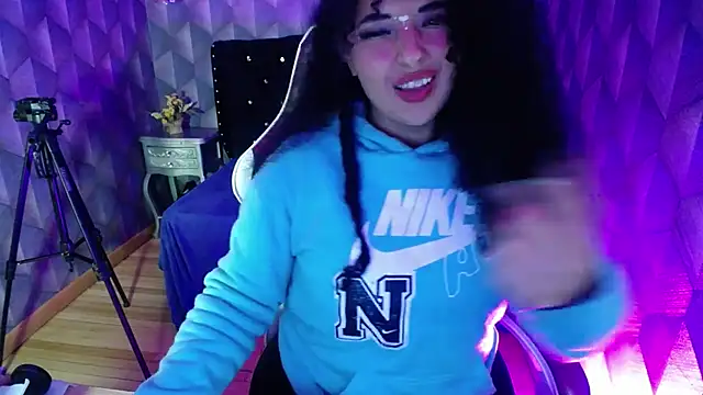 Snapshot of Sofiacowperx chatting on 15, 2, 2025 Sofiacowperx online show from 15, 2, 2025