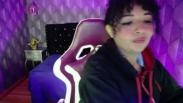 Snapshot of Sofiacowperx chatting on 19, 2, 2025 Sofiacowperx online show from 19, 2, 2025