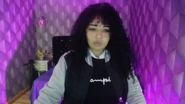 Snapshot of Sofiacowperx chatting on 28, 2, 2025 Sofiacowperx online show from 28, 2, 2025