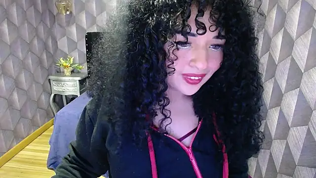 Snapshot of Sofiacowperx chatting on 2, 3, 2025 Sofiacowperx online show from 2, 3, 2025