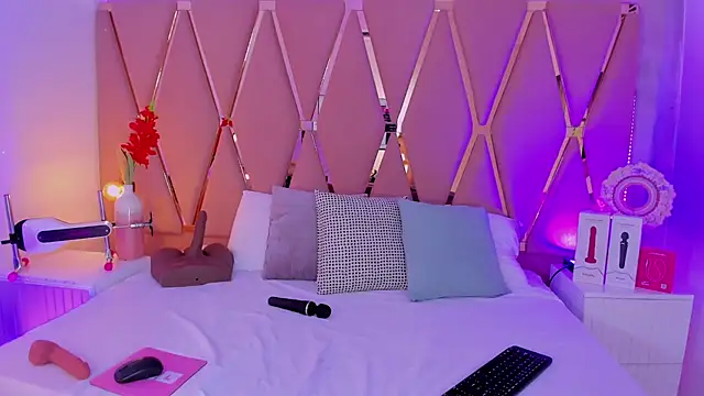madyjames online show from 21, 7, 2026
