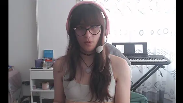 Snapshot of Alice_love29 chatting on 23, 5, 2026 Alice love29 online show from 23, 5, 2026