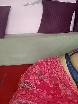 Cute Kritika online show from 7, 2, 2025