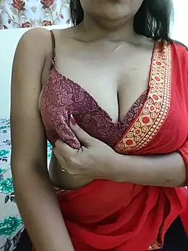 Cute Kritika online show from 5, 7, 2026