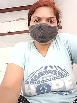 Snapshot of illay_love chatting on 5, 6, 2026 illay love online show from 5, 6, 2026