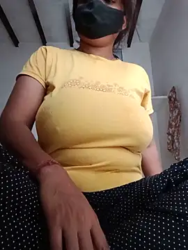 Snapshot of illay_love chatting on 12, 6, 2026 illay love online show from 12, 6, 2026