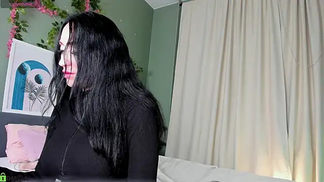 Margaret Clark  online show from 18, 4, 2026