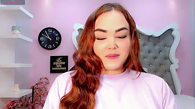 Sophia-Isabella online show from 5, 2, 2025