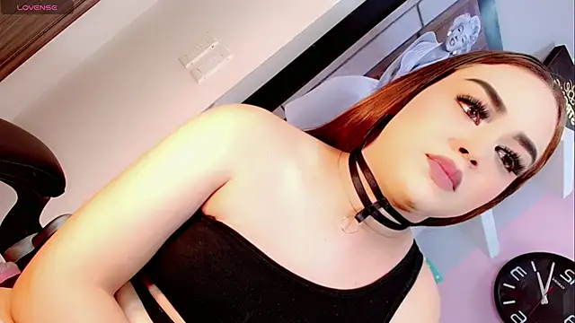 Sophia-Isabella online show from 9, 3, 2025