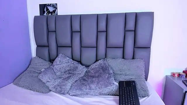 Sophia Lemos online show from 6, 2, 2025