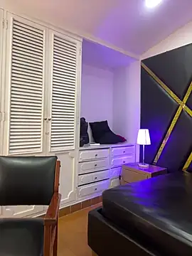 Adel Nesbiit online show from 20, 4, 2026