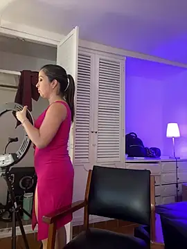 Adel Nesbiit online show from 27, 4, 2026