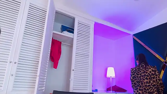 Adel Nesbiit online show from 28, 4, 2026