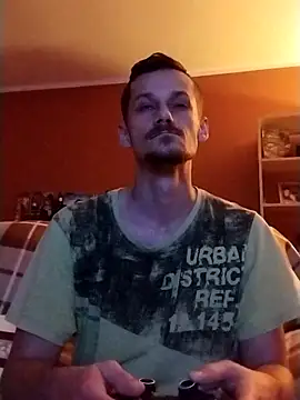 Snapshot of Crazzy_Maiky chatting on 10, 11, 2025 Crazzy Maiky online show from 10, 11, 2025